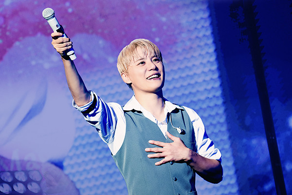 XIA CONCERT MOVIEFRECREATION `LEWX 2024AR[RT[g