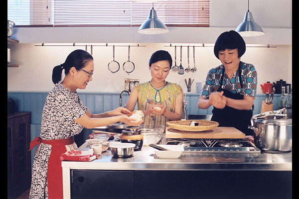 �����ߐH���i2005�N����̉f��j