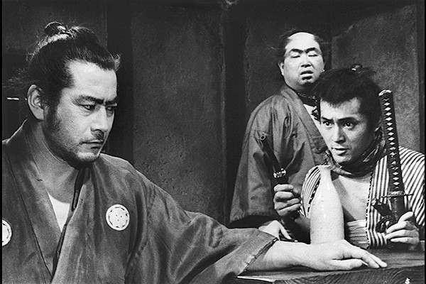 �y�ߑO�\���̉f���16�z�p�S�_