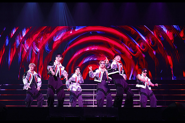 GENERATIONS �g6IX SENSE�h LIVE IN CINEMA